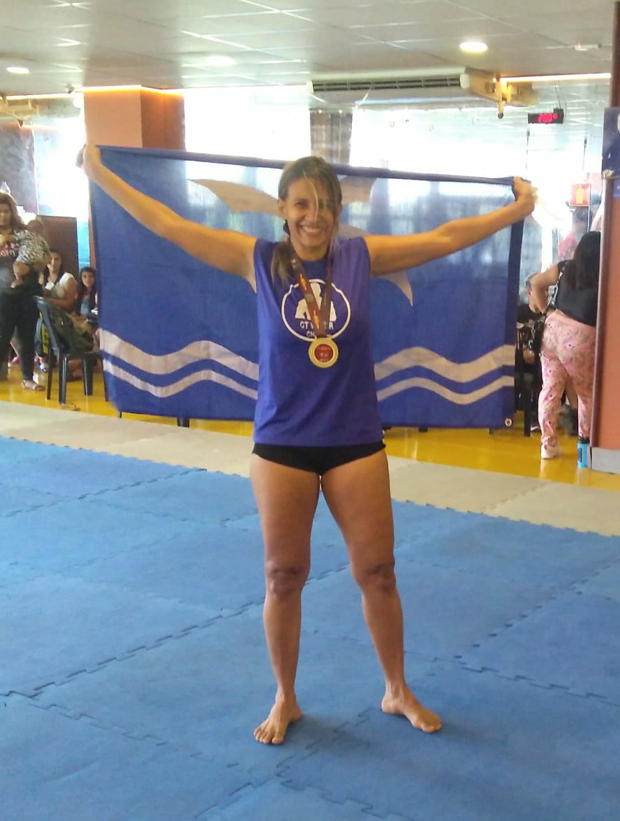 Verônica Medeiros leva cinco ouros no Kickboxing 2022