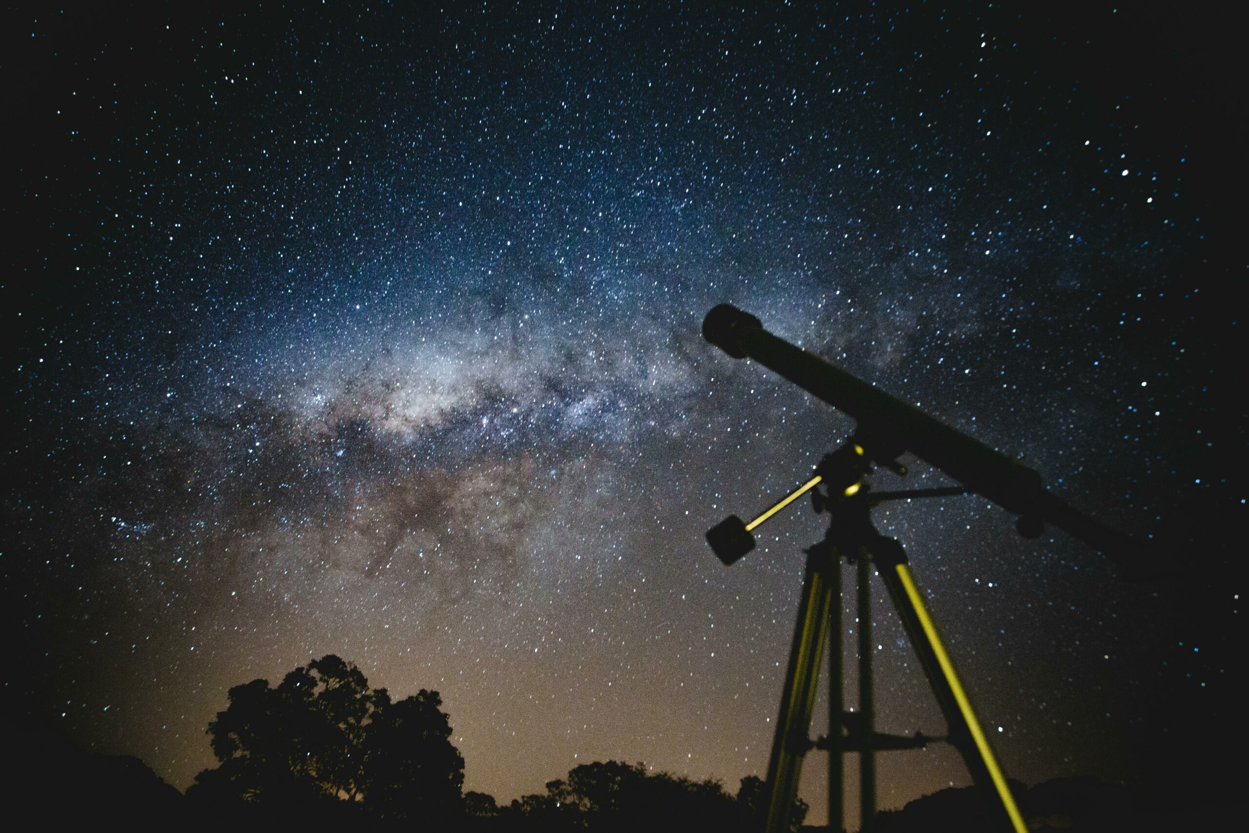 Descubra os Mistérios do Universo: Curso de Astronomia Gratuitos em Macaé