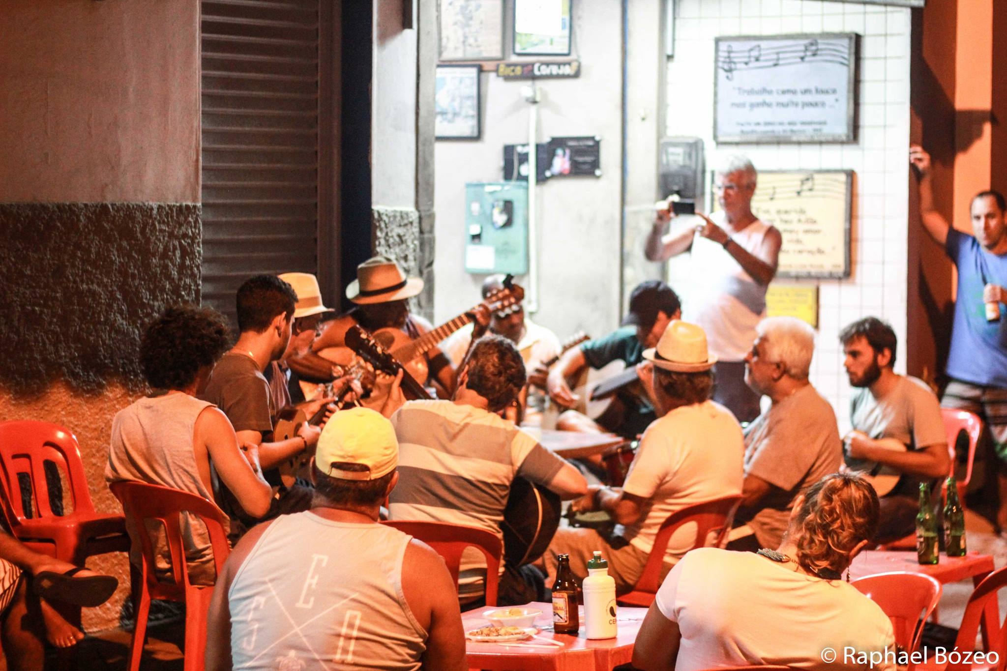 Grupo Bico da Coruja comanda noite de choro no Centro de Macaé em julho