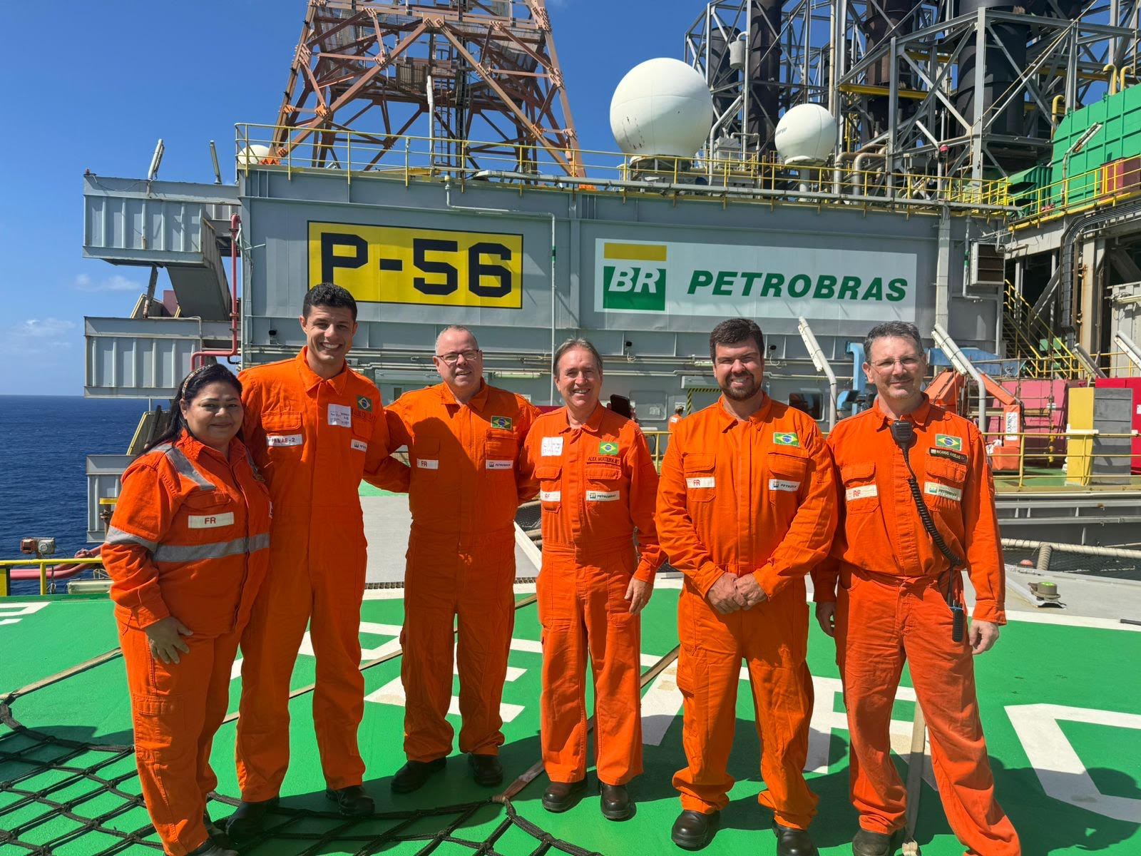 Visita a P-56 reforça parceria entre governo e Petrobras na revitalização da Bacia de Campos 