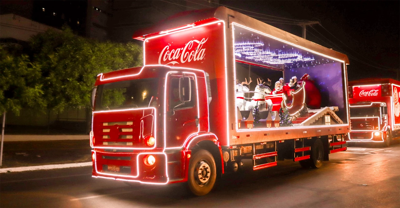 Caravana da Coca-Cola chega a Macaé no dia 19 e promete encantar as famílias com o espírito natalino
