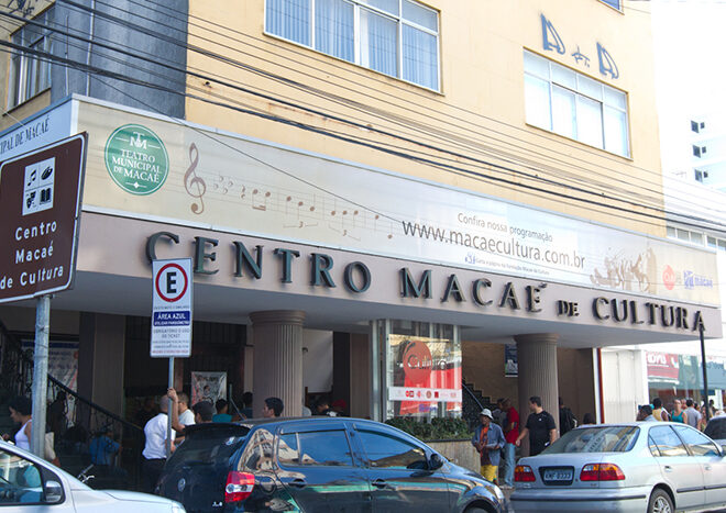 Emart abre inscrições para vagas remanescentes em cursos gratuitos de Teatro e Pintura em Tela