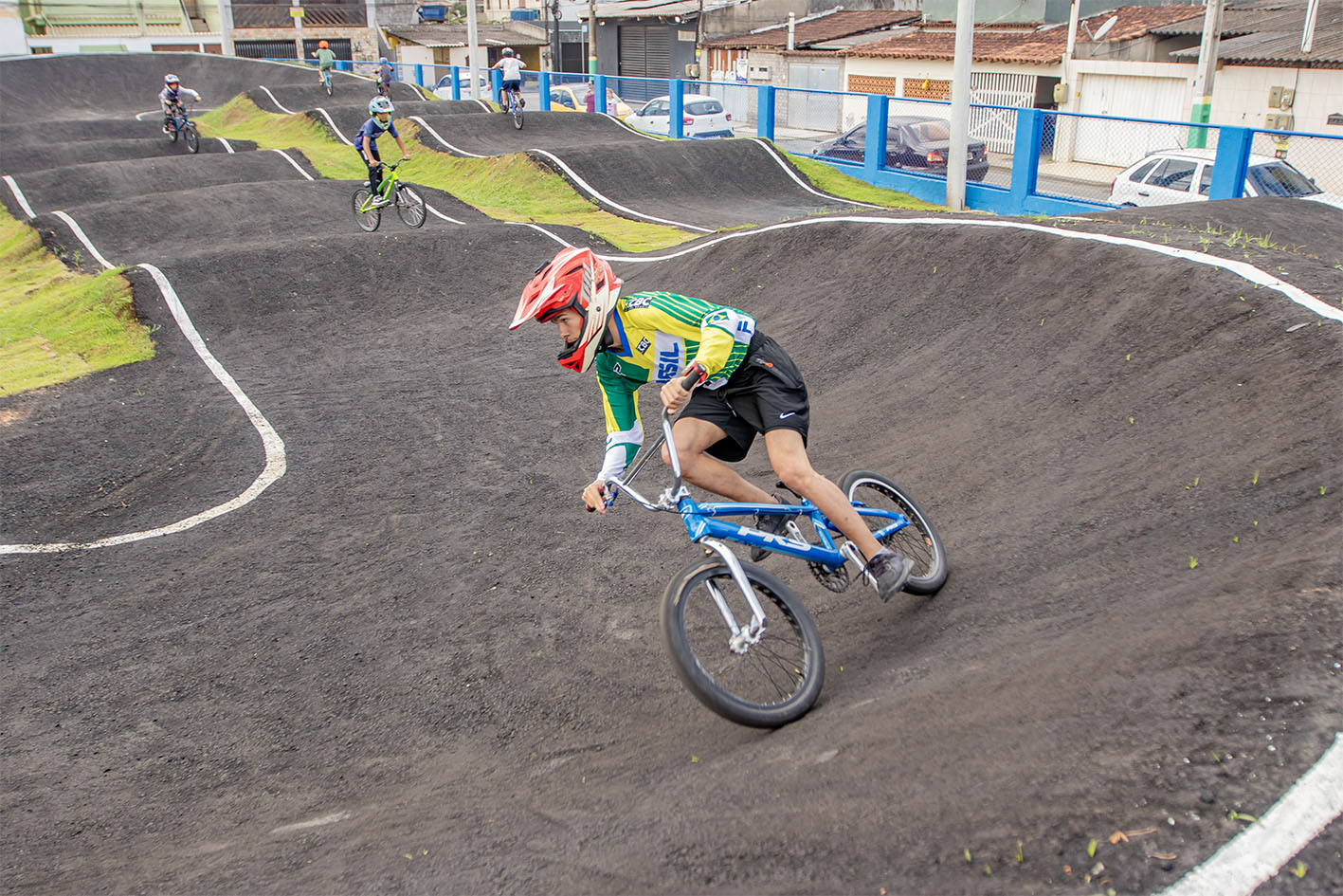 Zona Norte de Macaé ganha pista de bicicross totalmente revitalizada