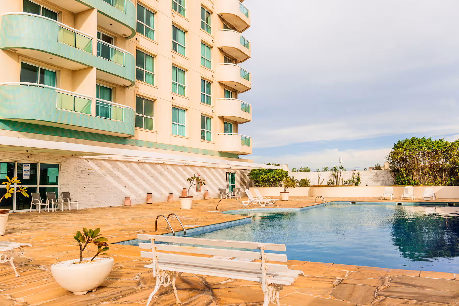 Mercure Macaé muda de bandeira e passa a ser Wyndham Macaé