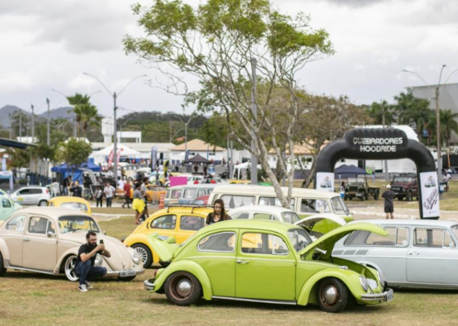 Encontro de carros antigos reúne exposição, shows e gastronomia neste fim de semana em Macaé