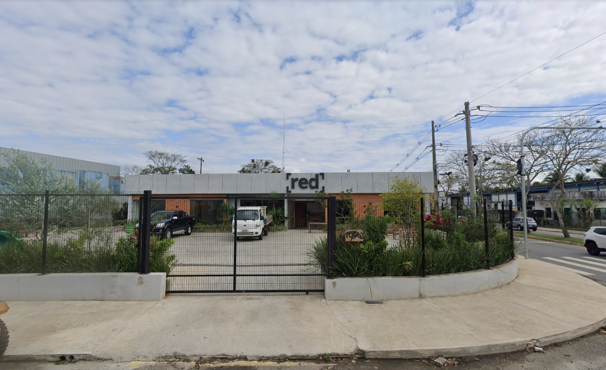 Bazar de roupas com 8 mil peças promete movimentar fim de semana em Macaé