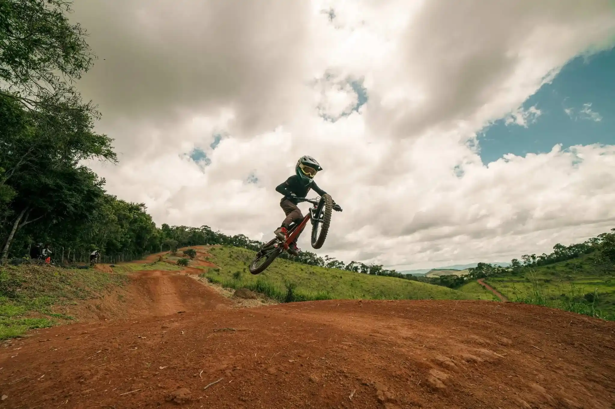 Macaé recebe etapa do ranking nacional de downhill na Região Serrana neste domingo (18)